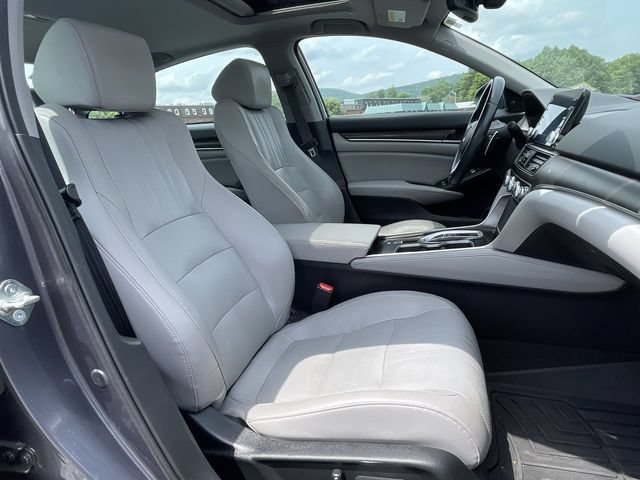 Used 2018 Honda Accord Touring image 22