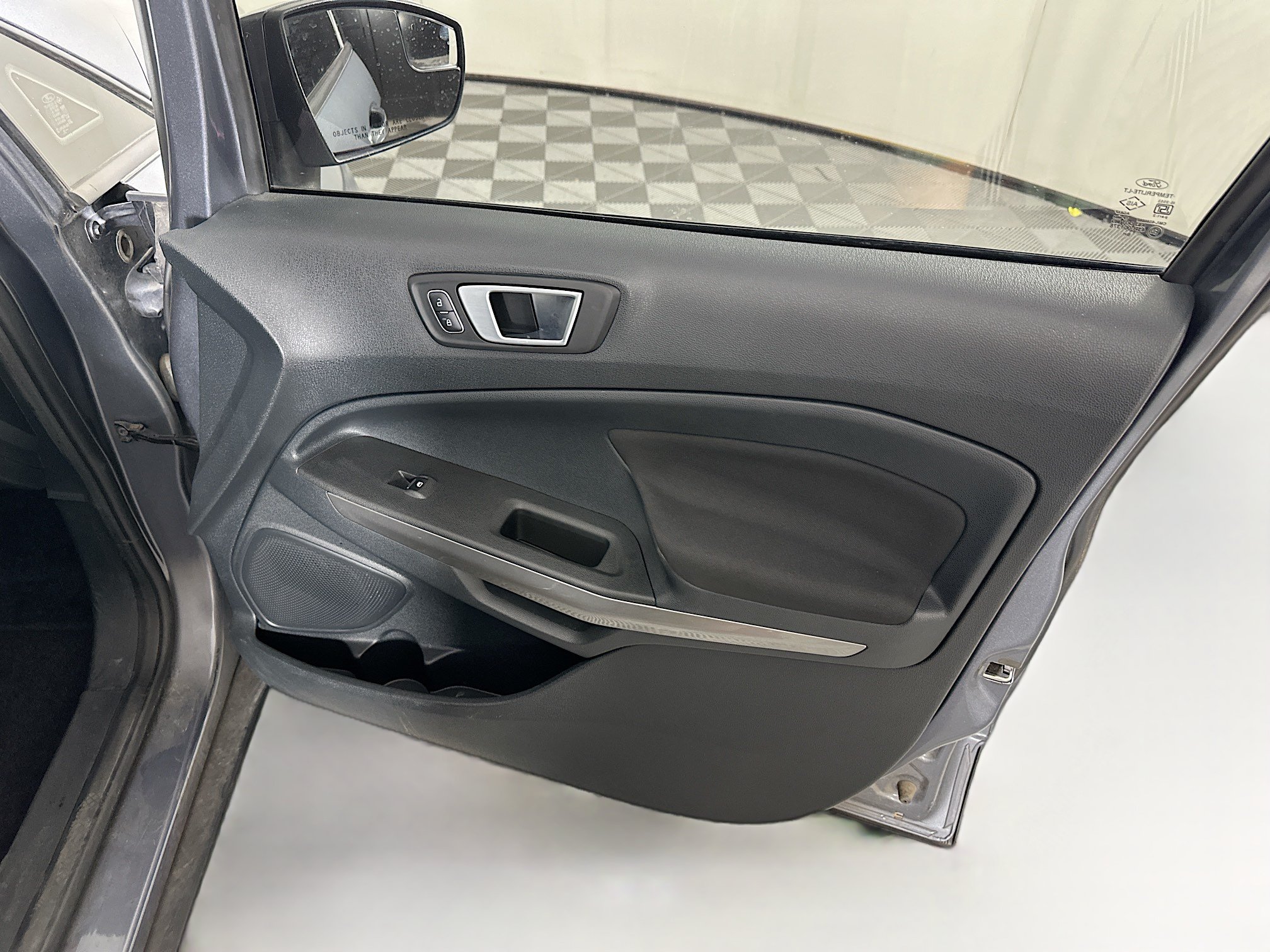 Used 2018 Ford EcoSport SE FWD image 30