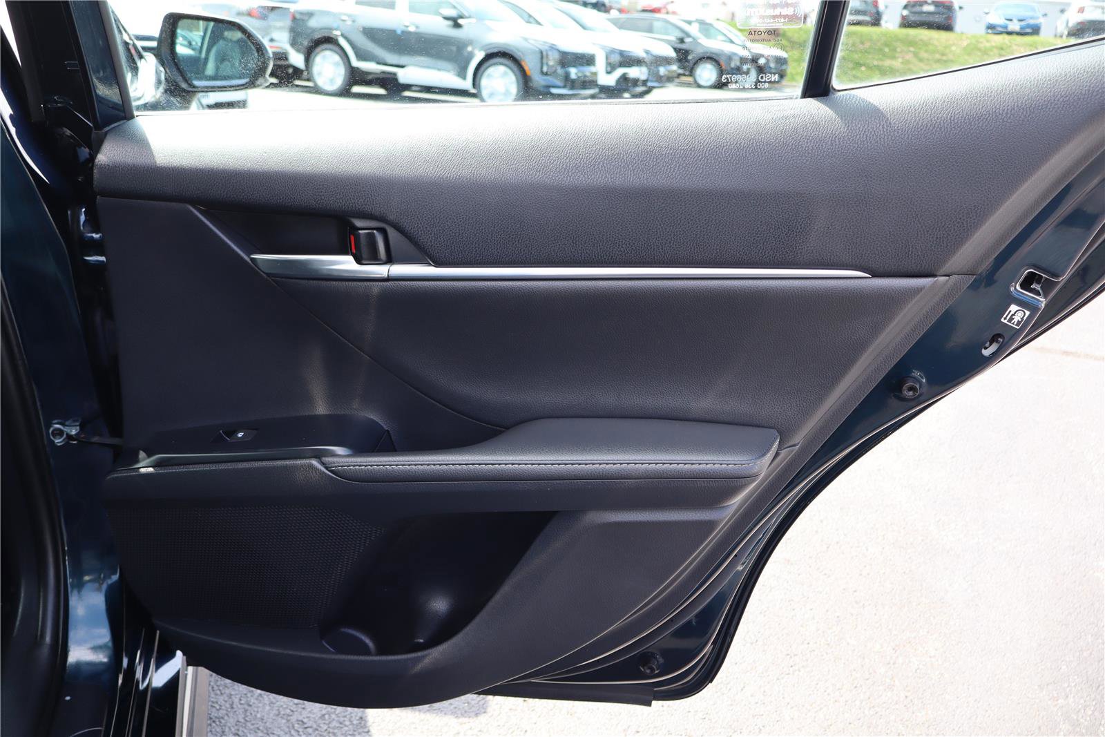 Used 2019 Toyota Camry XSE image 27