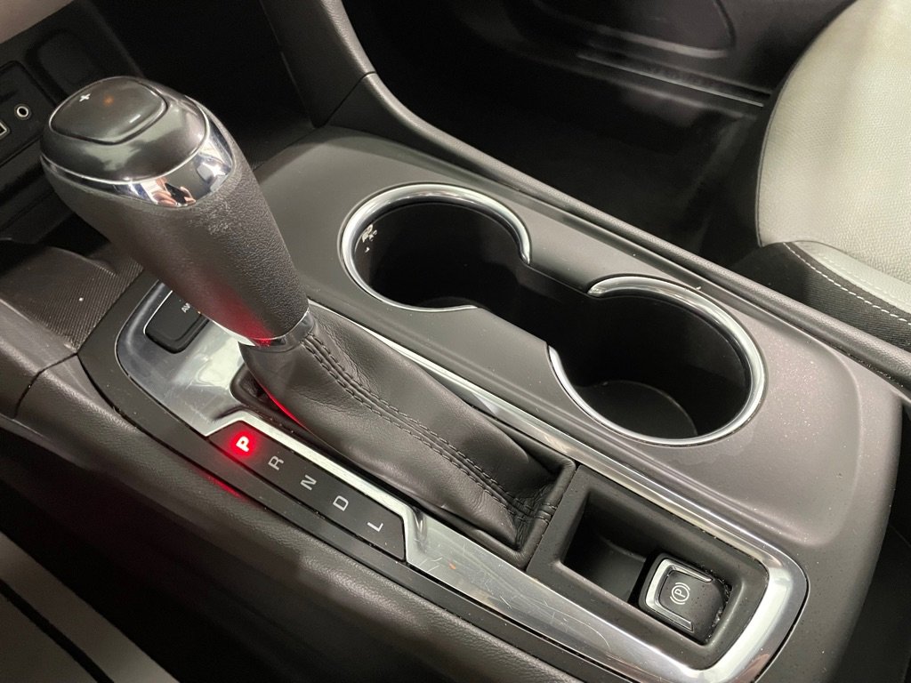 Used 2021 Chevrolet Equinox Premier image 38