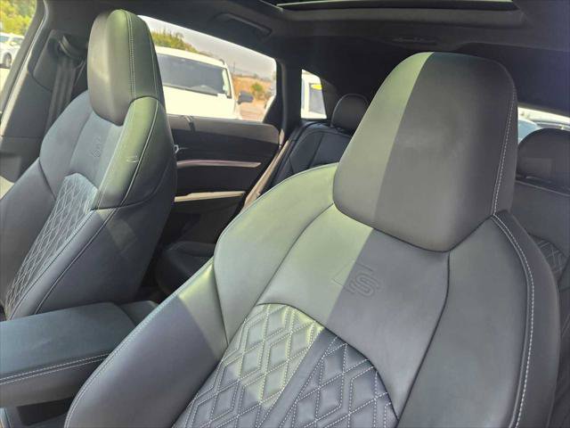 Used 2023 Audi e-tron S Prestige w/ Prestige Package AWD/4WD image 25