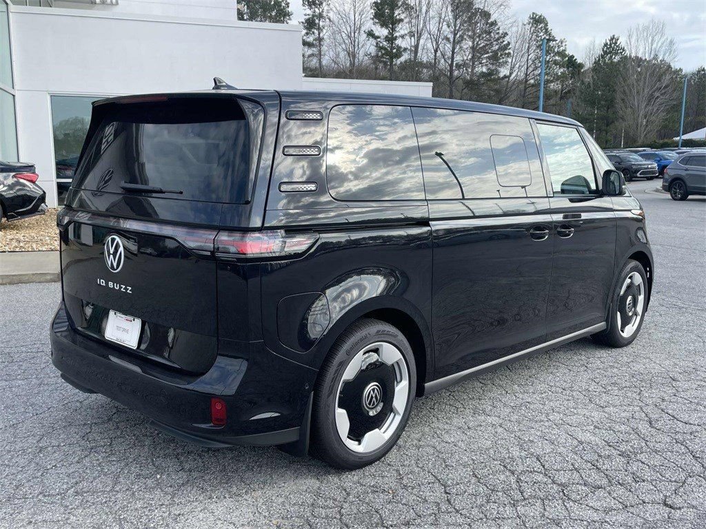 New 2025 Volkswagen ID. Buzz Pro S RWD image 4