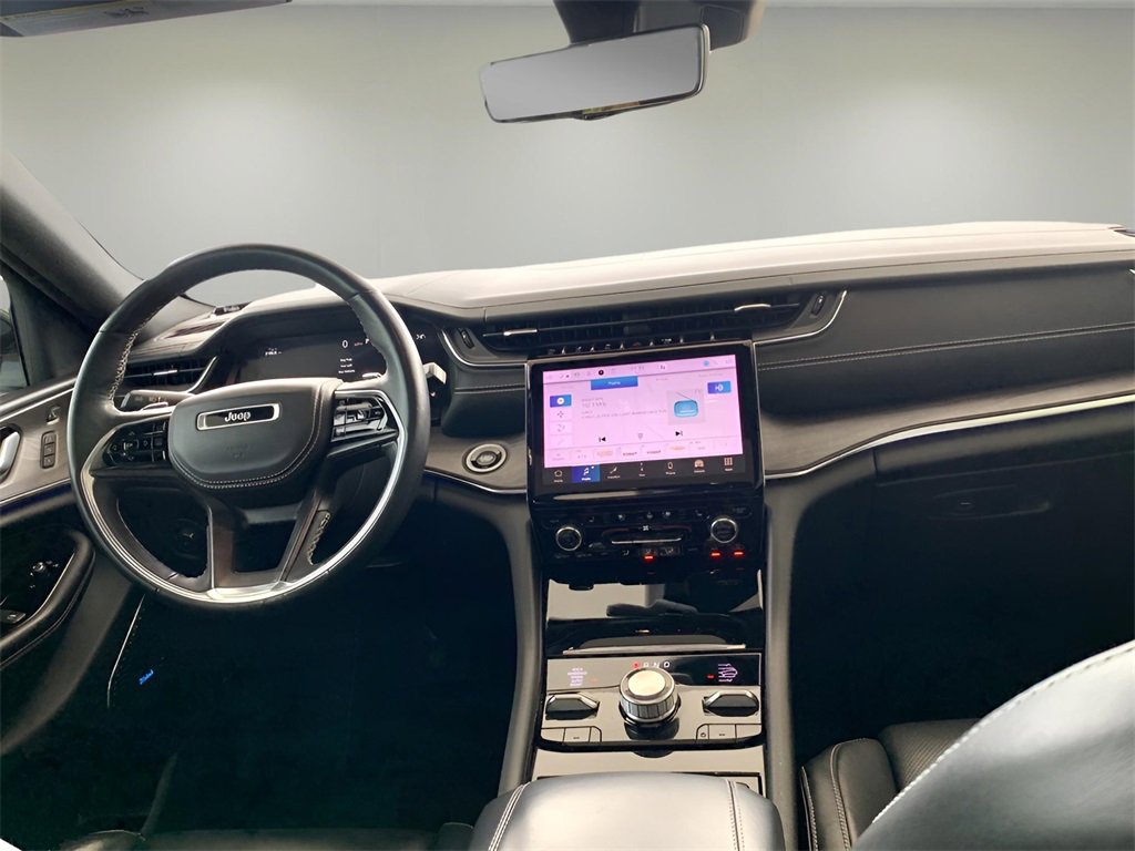 Used 2022 Jeep Grand Cherokee Overland w/ Luxury Tech Group IV image 31