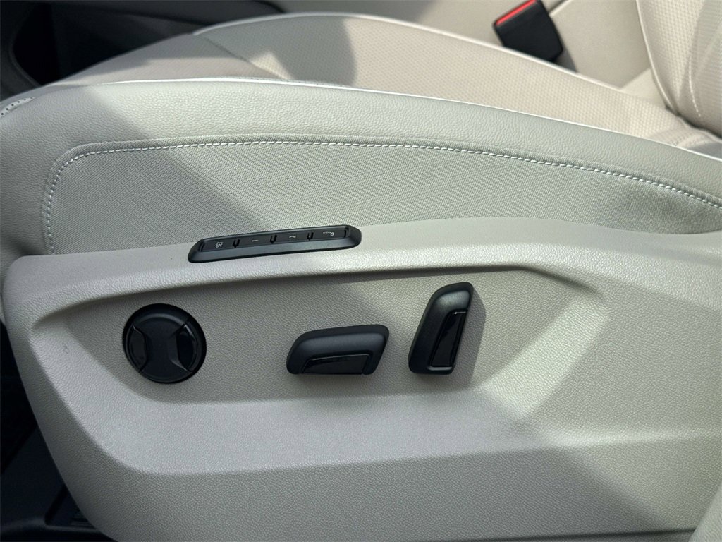 New 2026 Volkswagen Atlas SEL Premium R-Line image 11