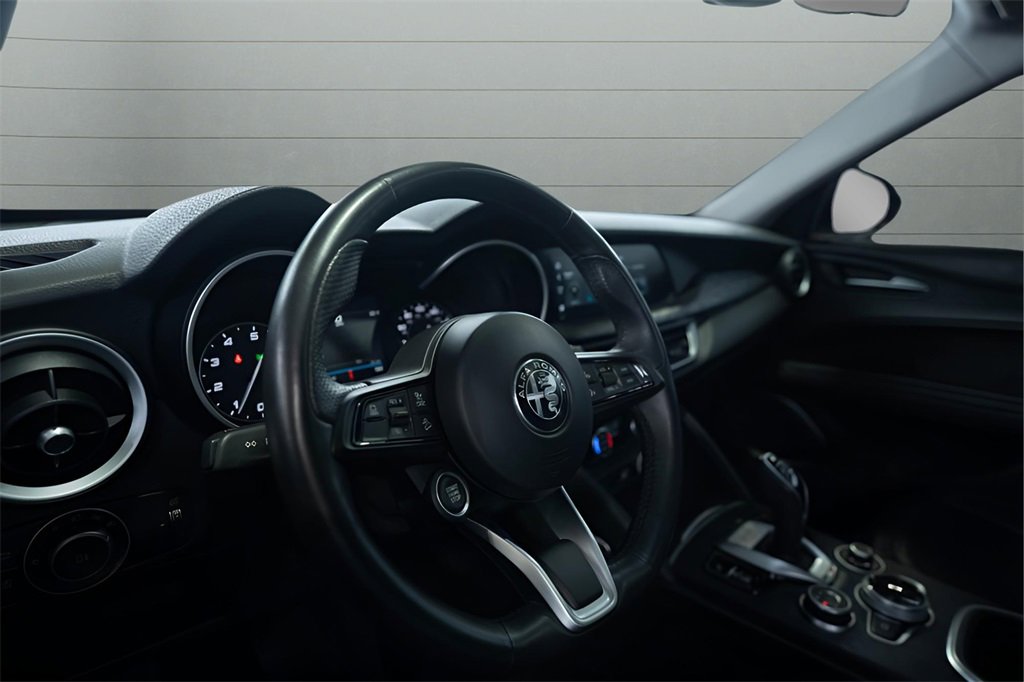 Used 2021 Alfa Romeo Stelvio Sprint w/ Nero Edizione image 20