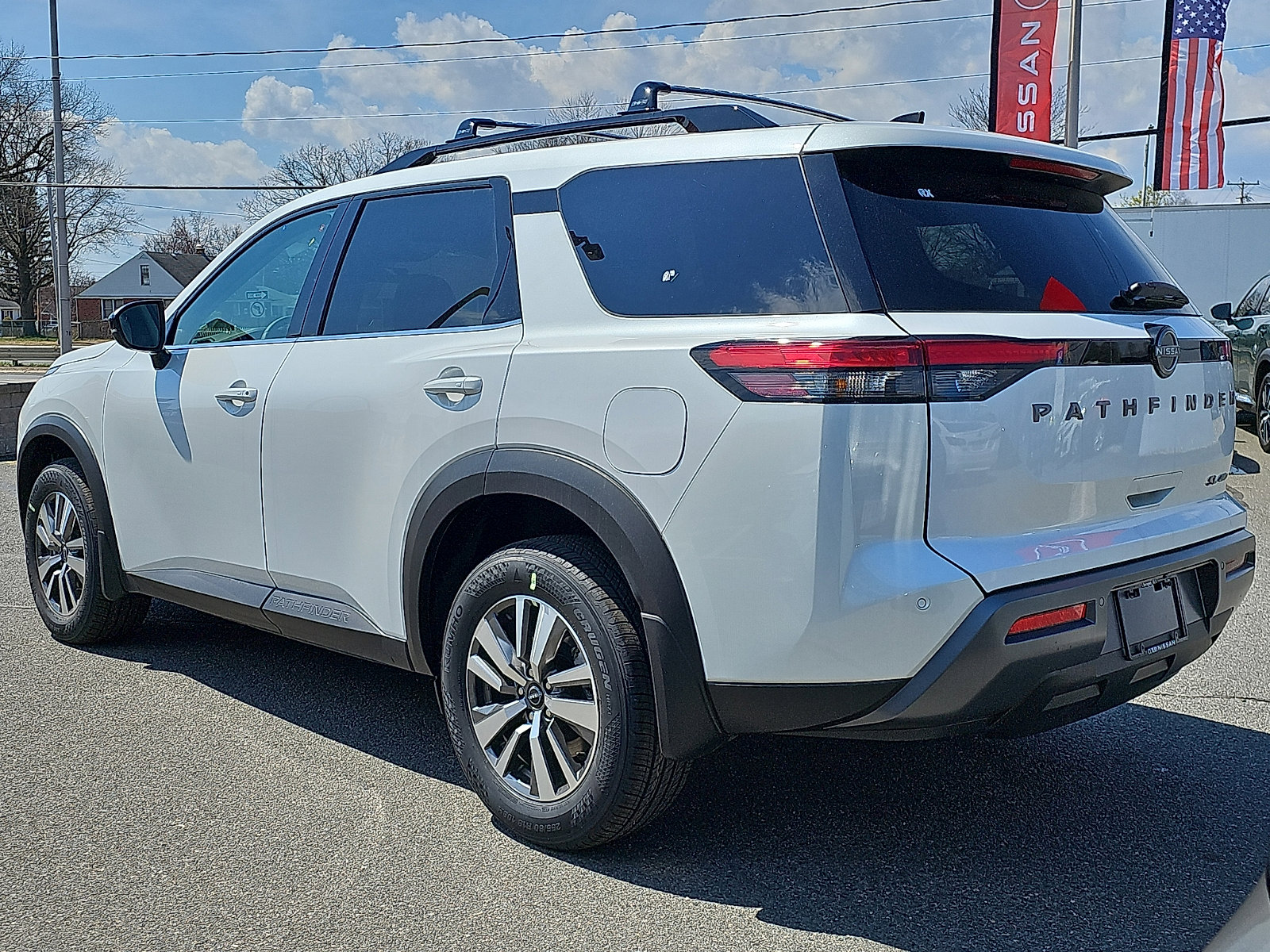 New 2026 Nissan Pathfinder SL AWD/4WD image 3
