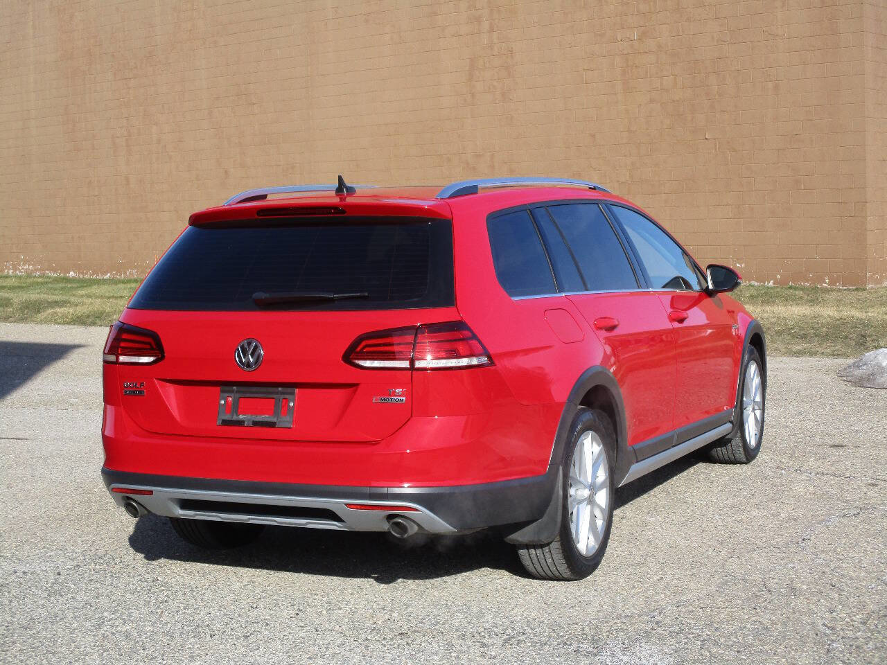Used 2018 Volkswagen Golf Alltrack SE image 81