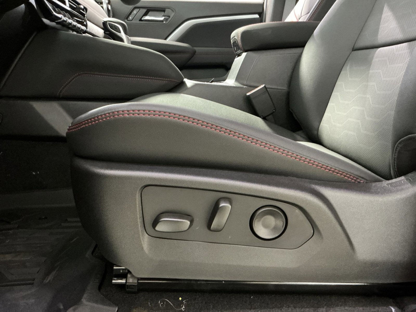 New 2026 Chevrolet Colorado Z71 image 22