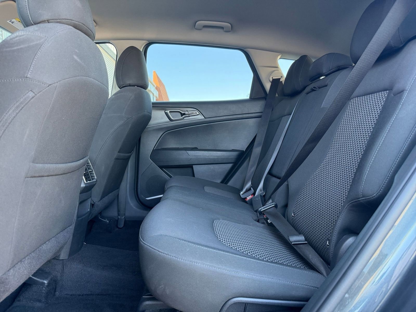 Used 2025 Kia Sportage LX FWD image 24