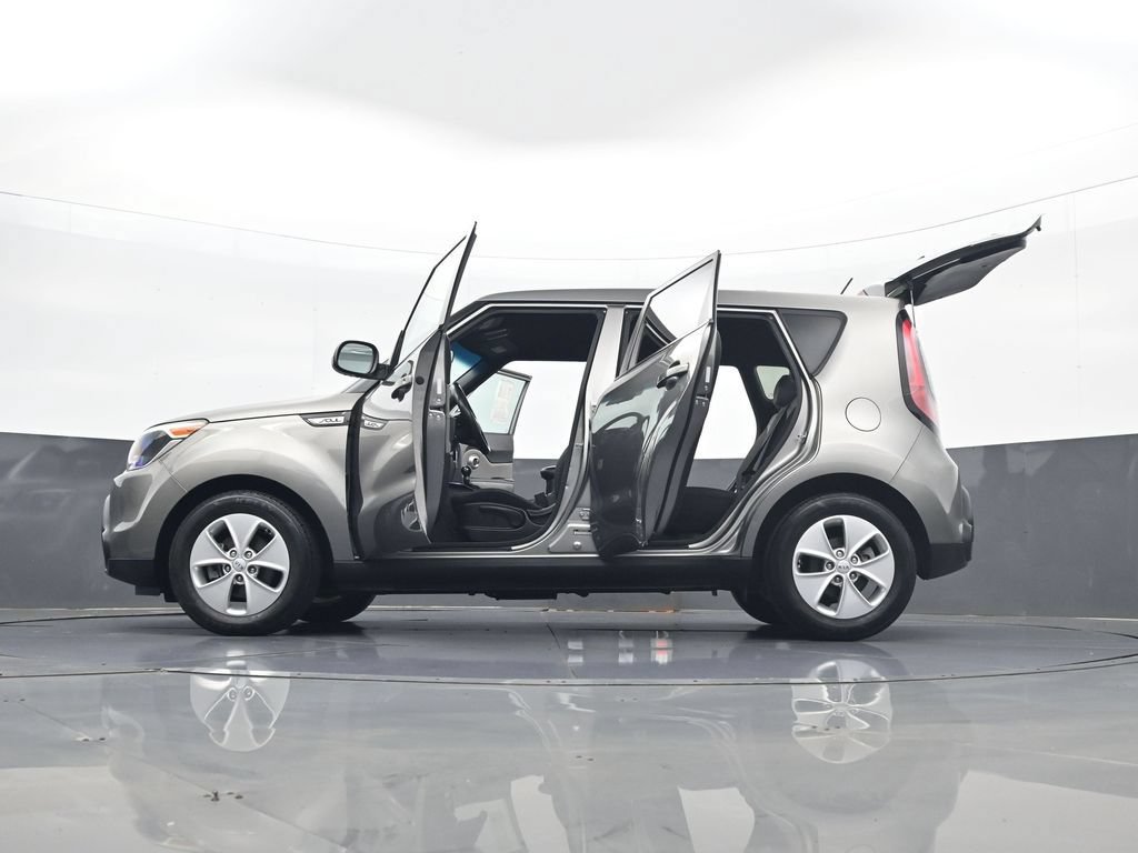 Used 2015 Kia Soul FWD image 34