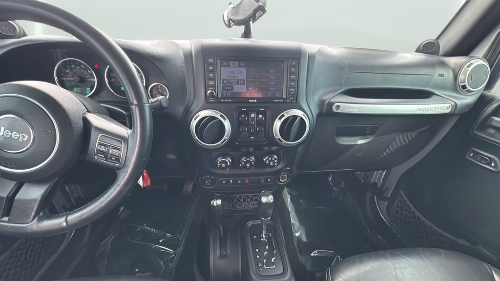 Used 2013 Jeep Wrangler Unlimited Sahara w/ Connectivity Group AWD/4WD image 16