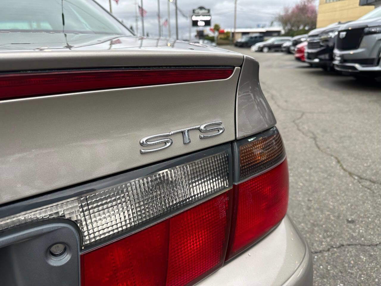 Used 2001 Cadillac Seville STS w/ Luxury Pkg image 5