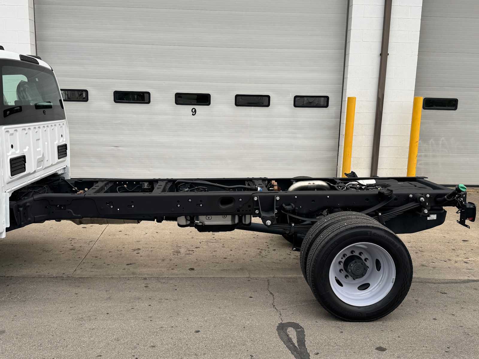 Used 2024 Ford F550 2WD Regular Cab Super Duty image 6