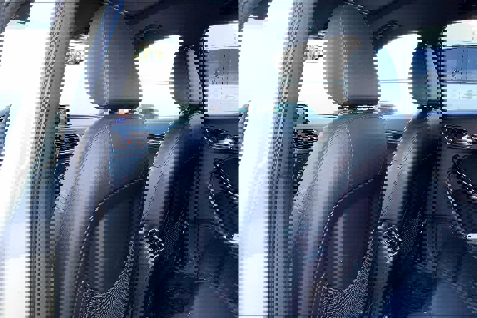 Used 2016 Audi Q3 2.0T Premium Plus w/ Technology Package image 12