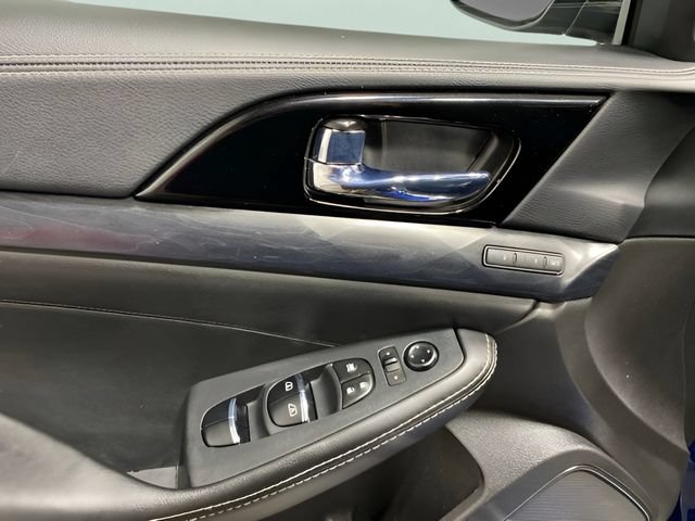 Certified 2023 Nissan Maxima Platinum w/ Sport Mat Group FWD image 10