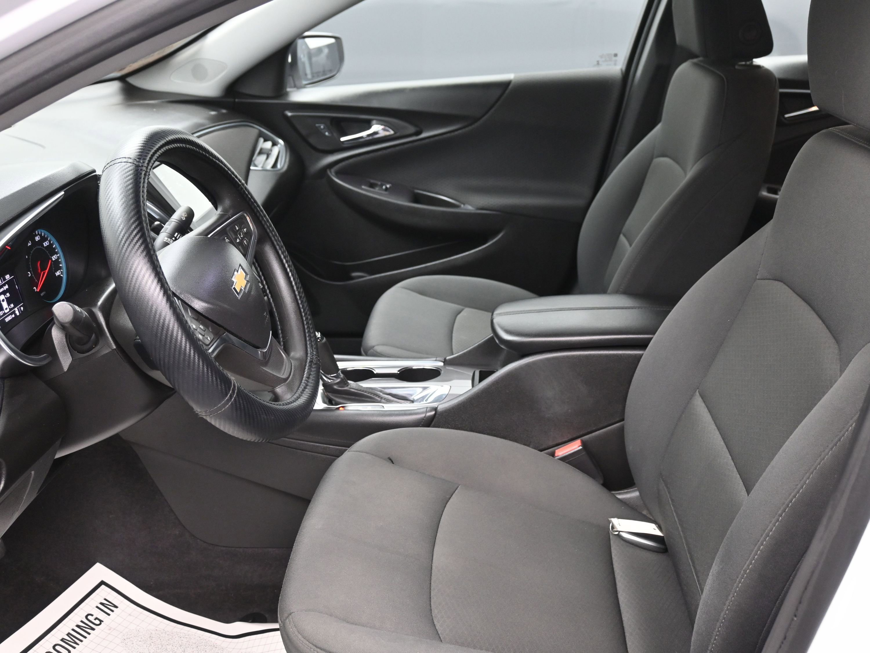 Used 2017 Chevrolet Malibu LT image 25