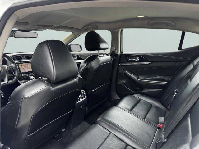 Used 2022 Nissan Maxima SV w/ Floor Mat Group FWD image 34