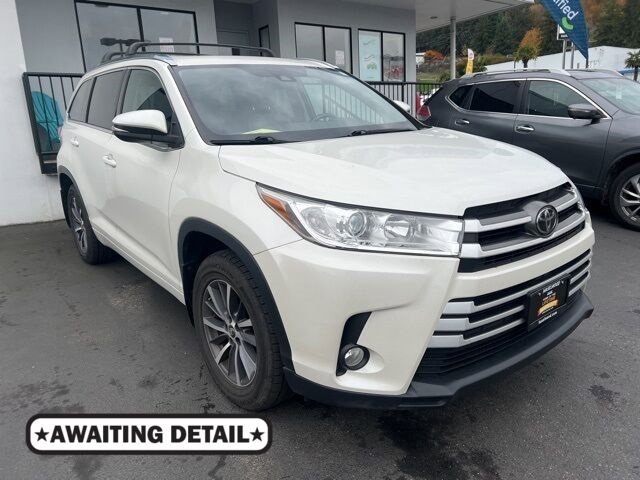 Used 2017 Toyota Highlander XLE