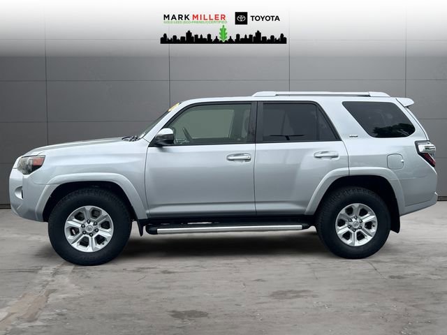 Used 2016 Toyota 4Runner SR5 AWD/4WD image 2