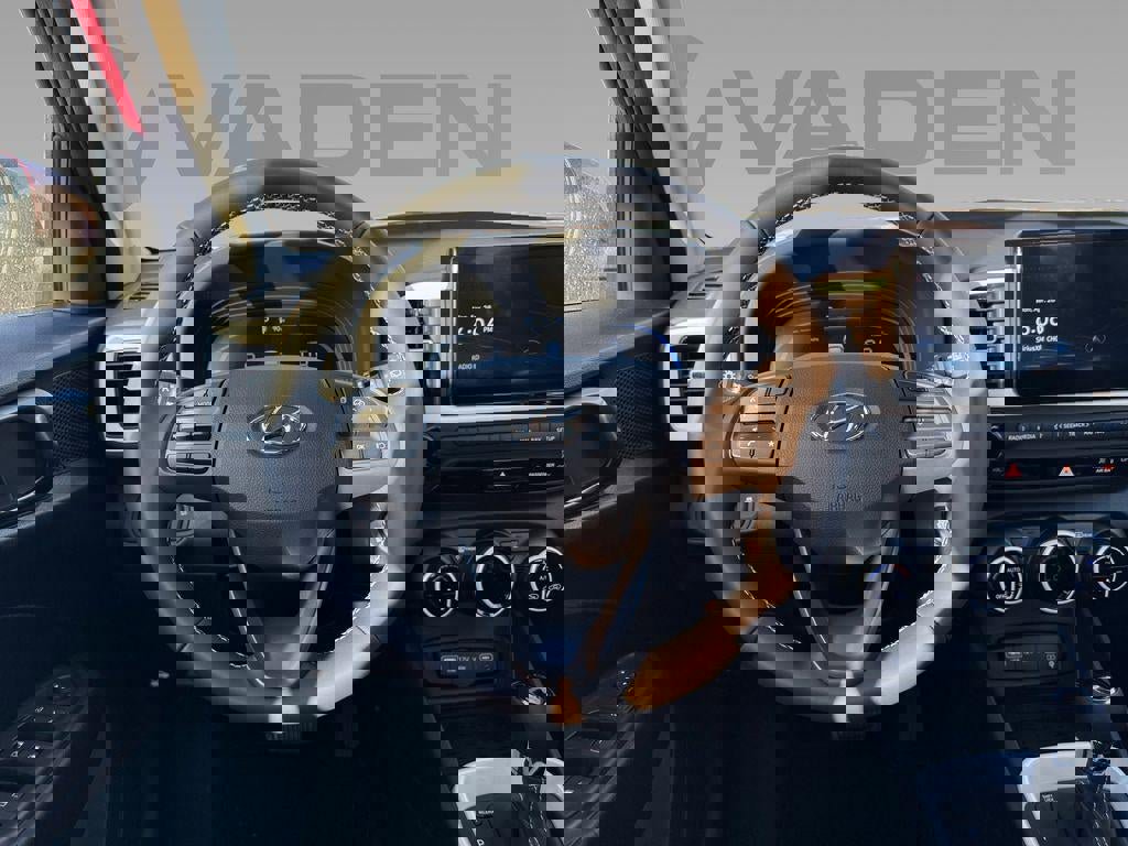 New 2025 Hyundai Venue Limited image 31