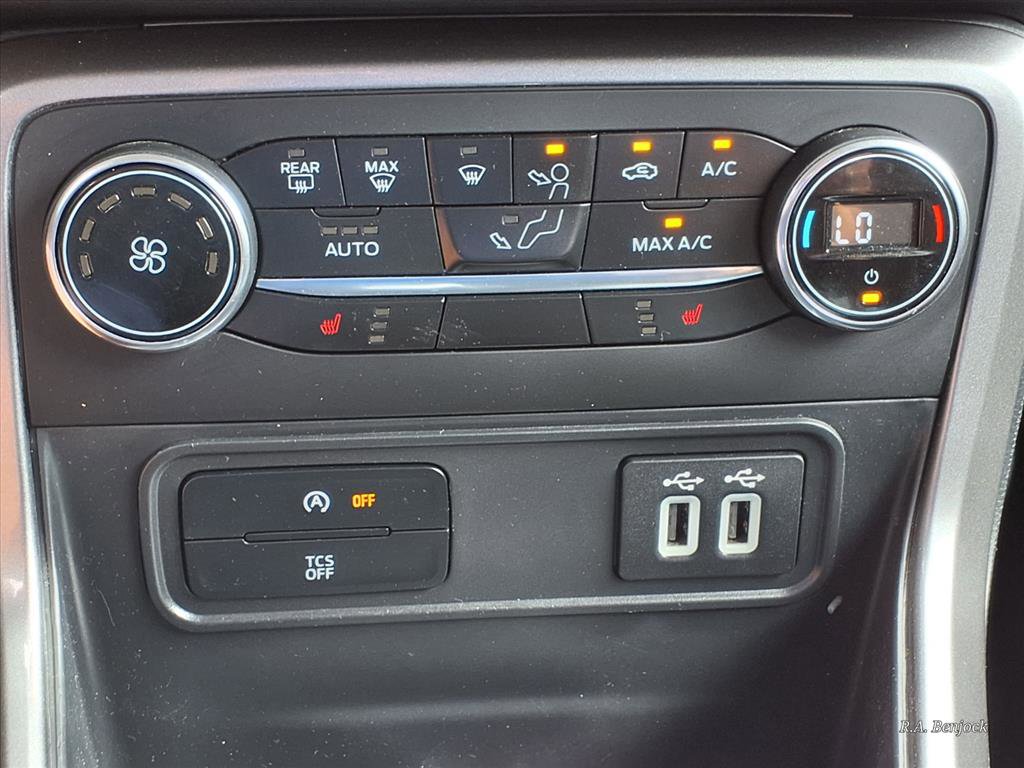 Used 2021 Ford EcoSport SE image 11