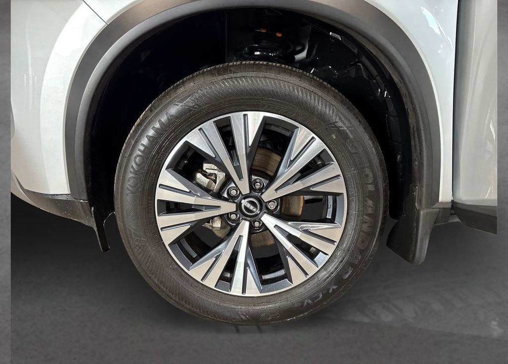 Certified 2023 Nissan Rogue SV w/ SV Premium B Package image 12