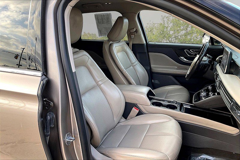 Used 2021 Lincoln Corsair AWD w/ Equipment Group 101A image 27