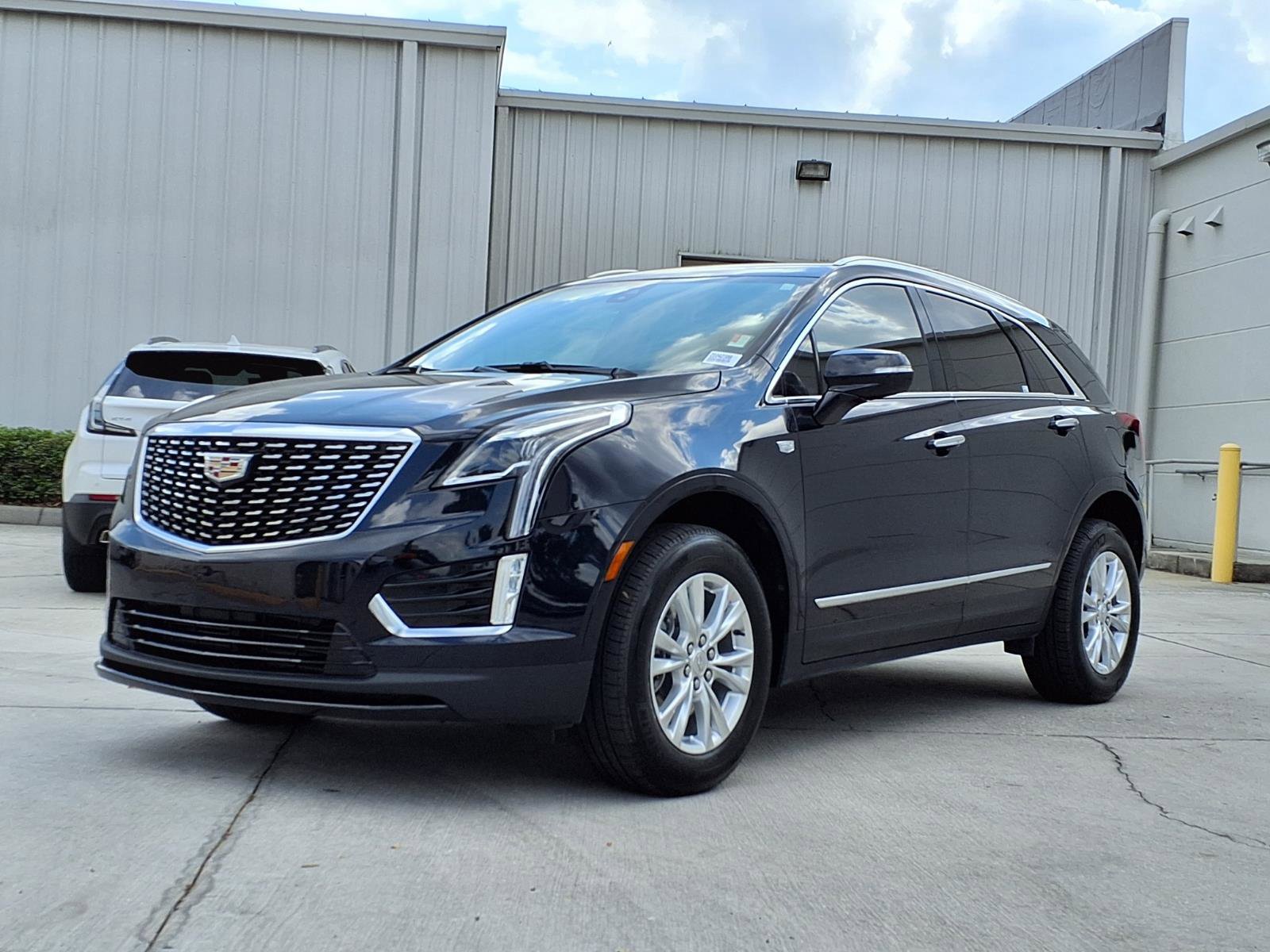 Certified 2022 Cadillac XT5 Luxury image 1