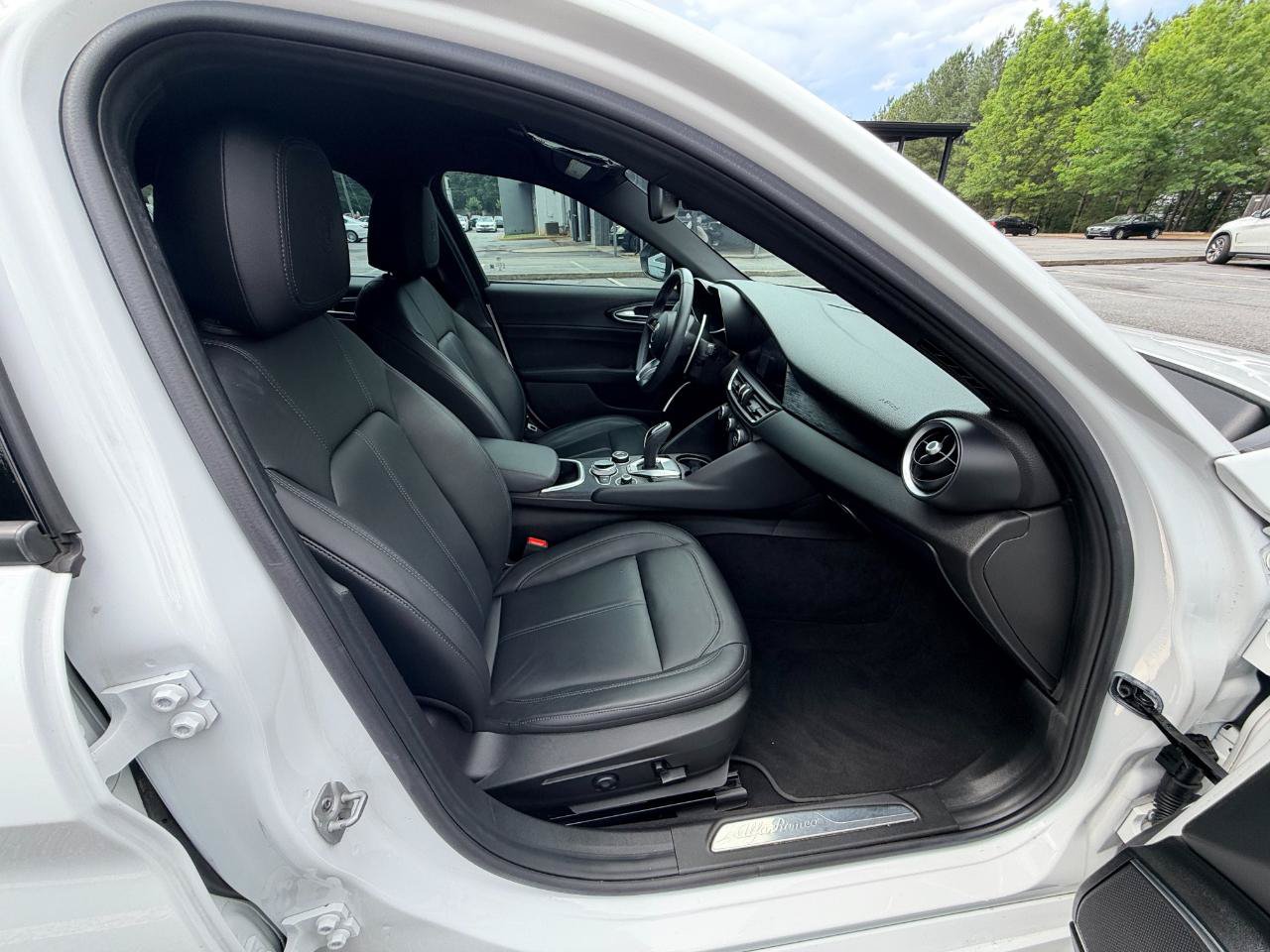 Used 2023 Alfa Romeo Giulia Sprint RWD image 15