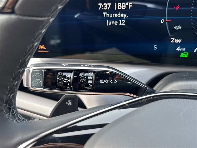 New 2026 Cadillac Vistiq Sport image 32