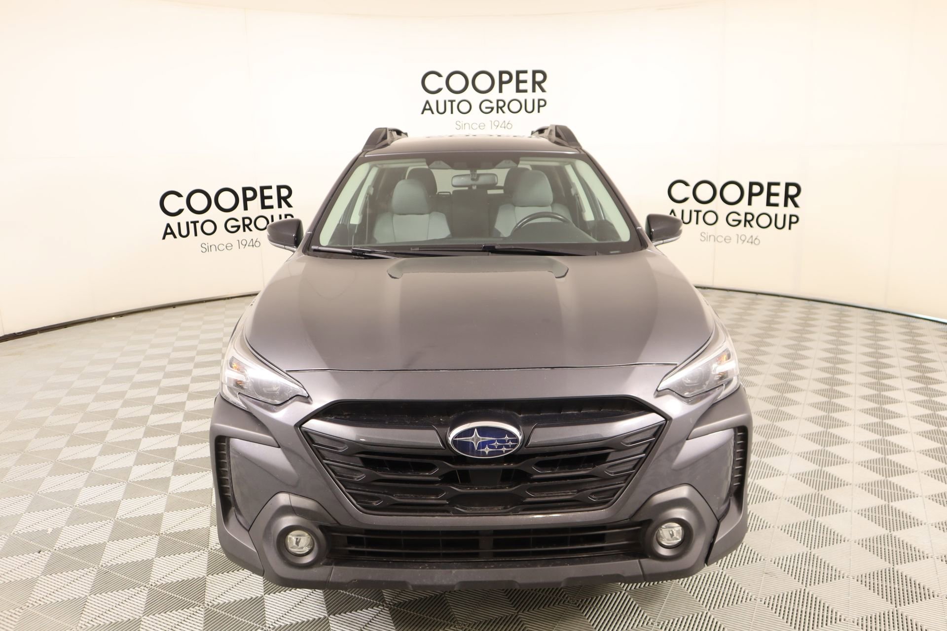 Used 2023 Subaru Outback Premium image 9