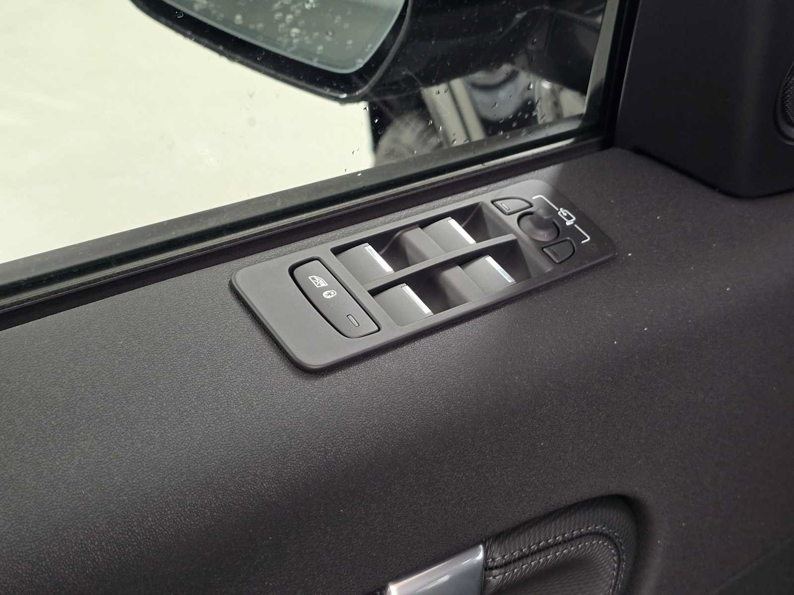 New 2026 Land Rover Discovery Sport Landmark AWD/4WD image 23
