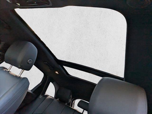 Certified 2026 Land Rover Range Rover Velar S image 15