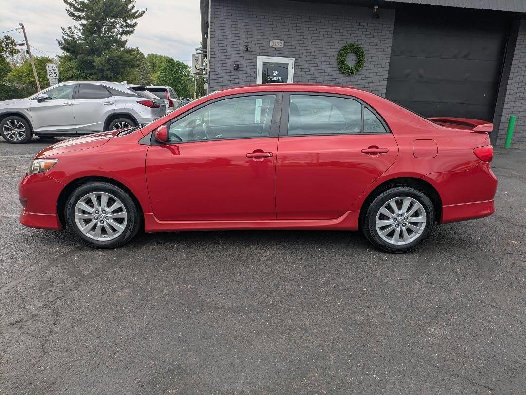 Used 2010 Toyota Corolla FWD image 2