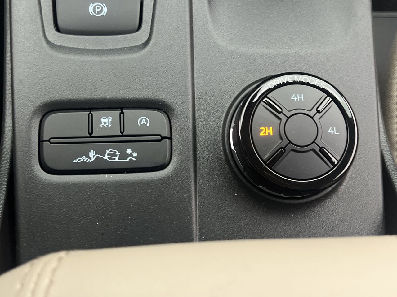 New 2025 Ford Ranger XLT w/ FX4 Off-Road Package image 7