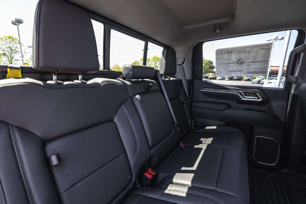 New 2026 Chevrolet Silverado 1500 LTZ w/ Technology Package AWD/4WD image 38