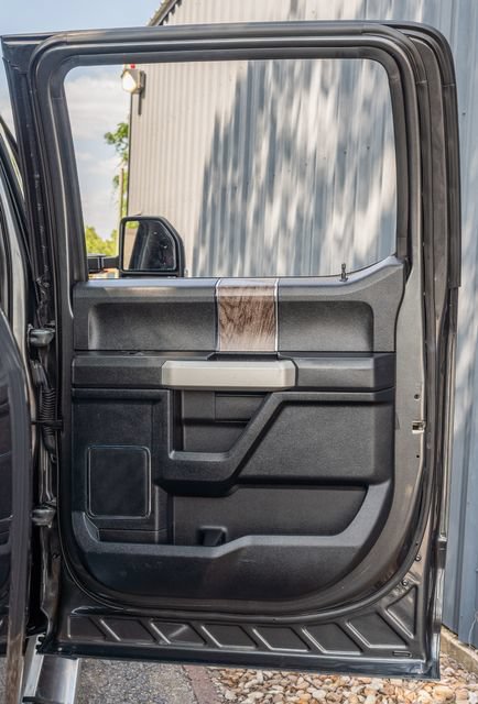 Used 2018 Ford F350 Lariat w/ Lariat Ultimate Package AWD/4WD image 39