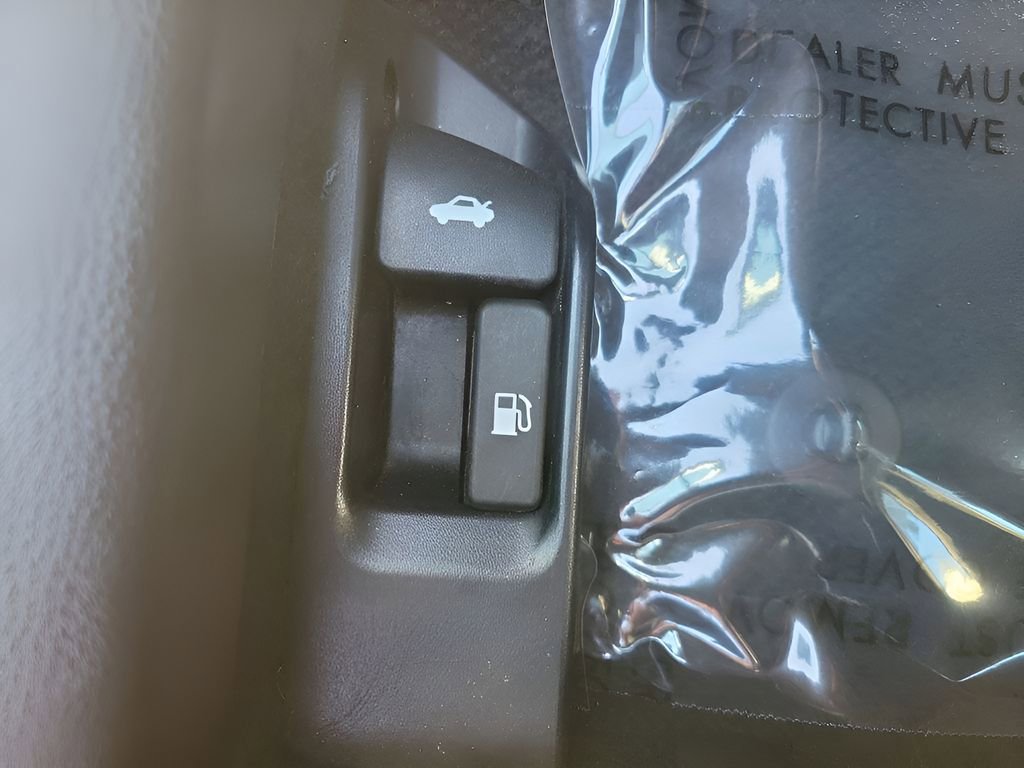 Used 2024 Toyota Corolla LE image 31