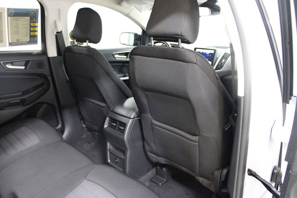 Used 2022 Ford Edge SE w/ Black Appearance Package image 28