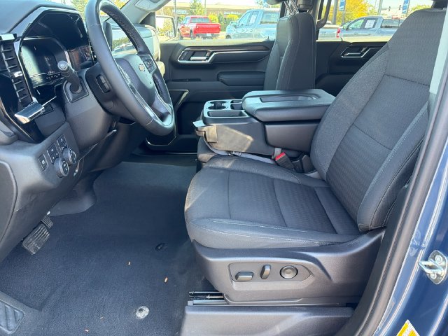 Certified 2024 Chevrolet Silverado 1500 LT AWD/4WD image 9