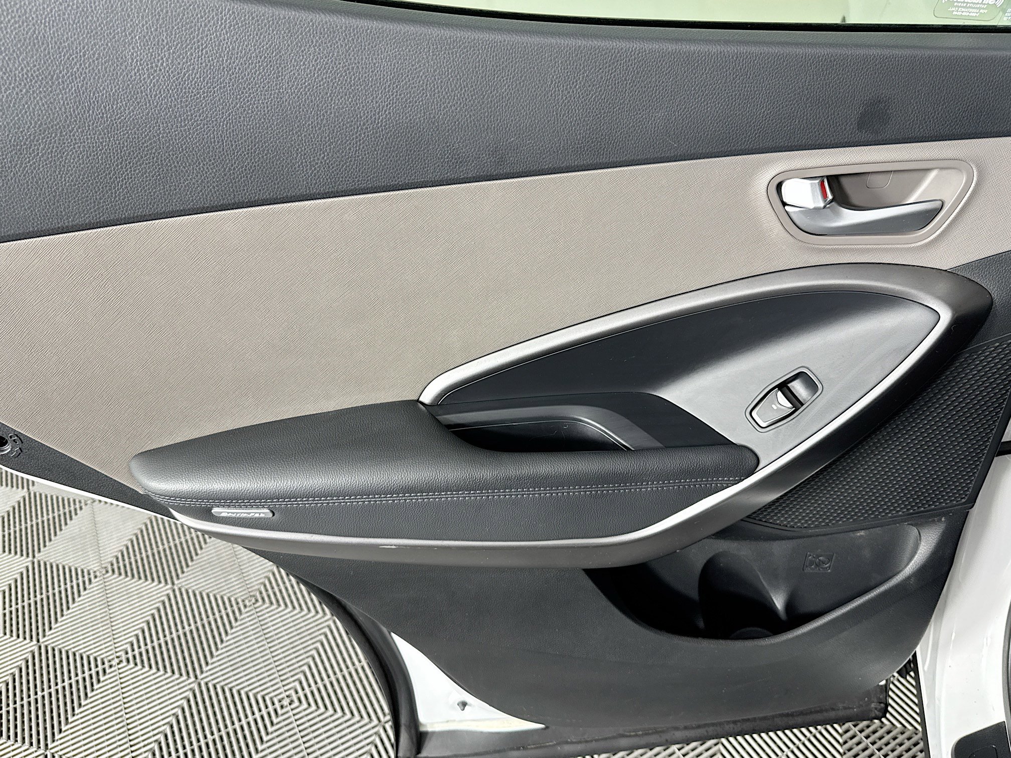 Used 2017 Hyundai Santa Fe Sport image 24