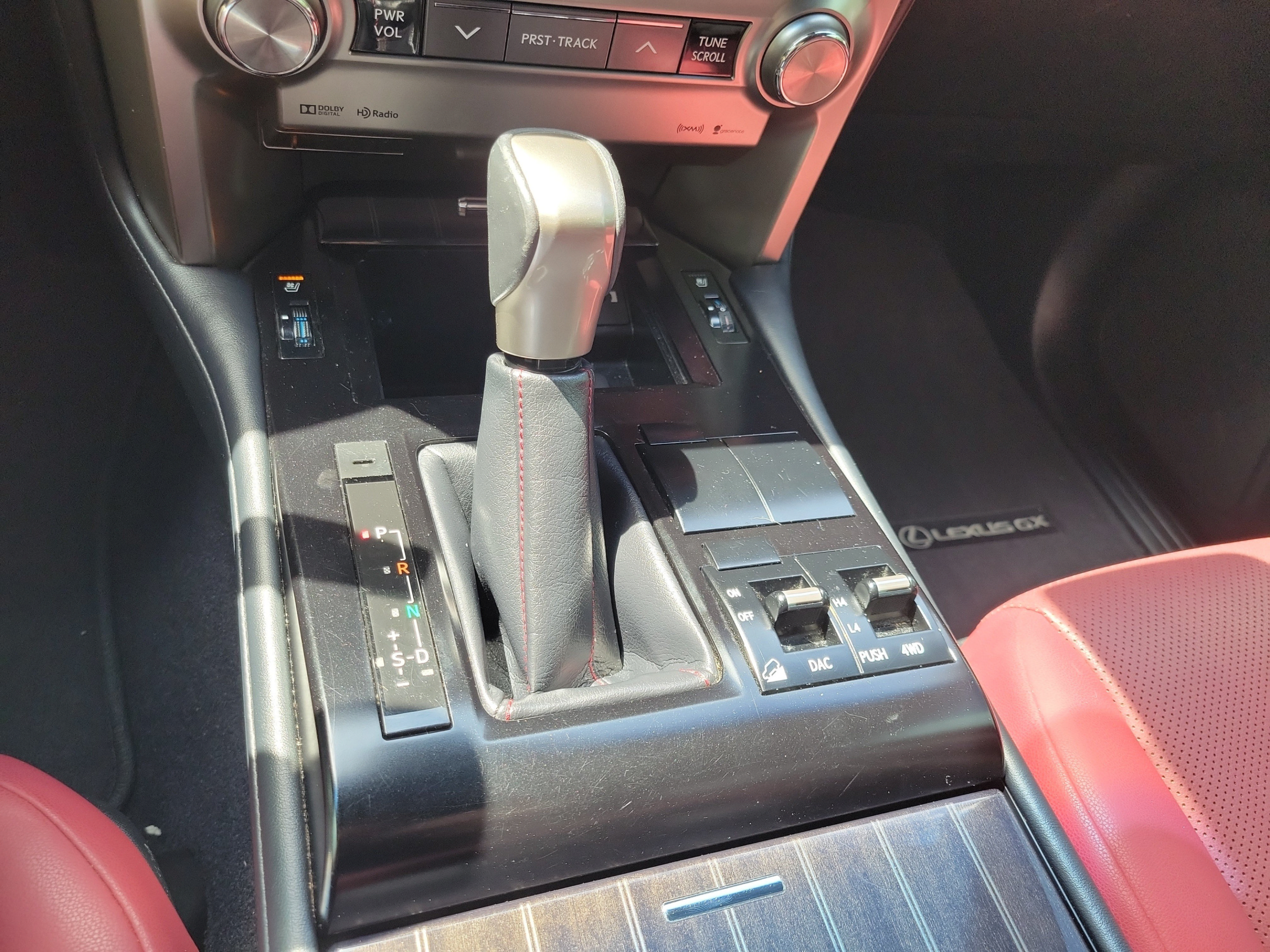 Used 2021 Lexus GX 460 Premium w/ Premium Package AWD/4WD image 28