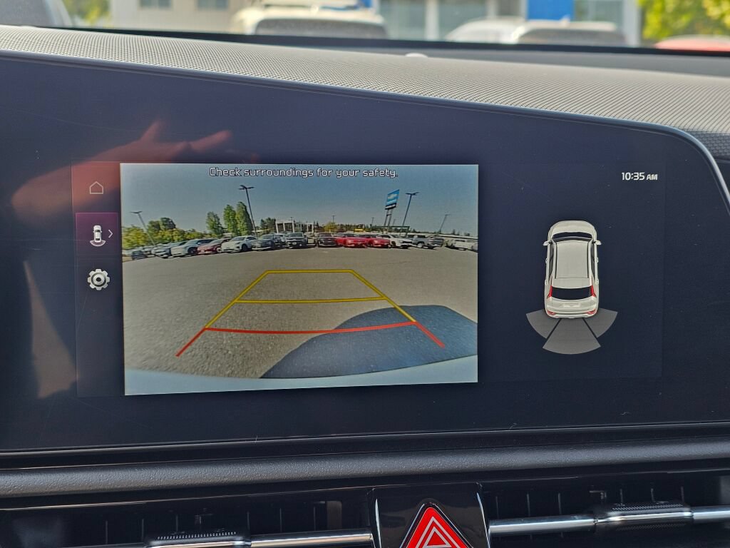 Certified 2024 Kia Niro Wind w/ Wind Preserve Package FWD image 15