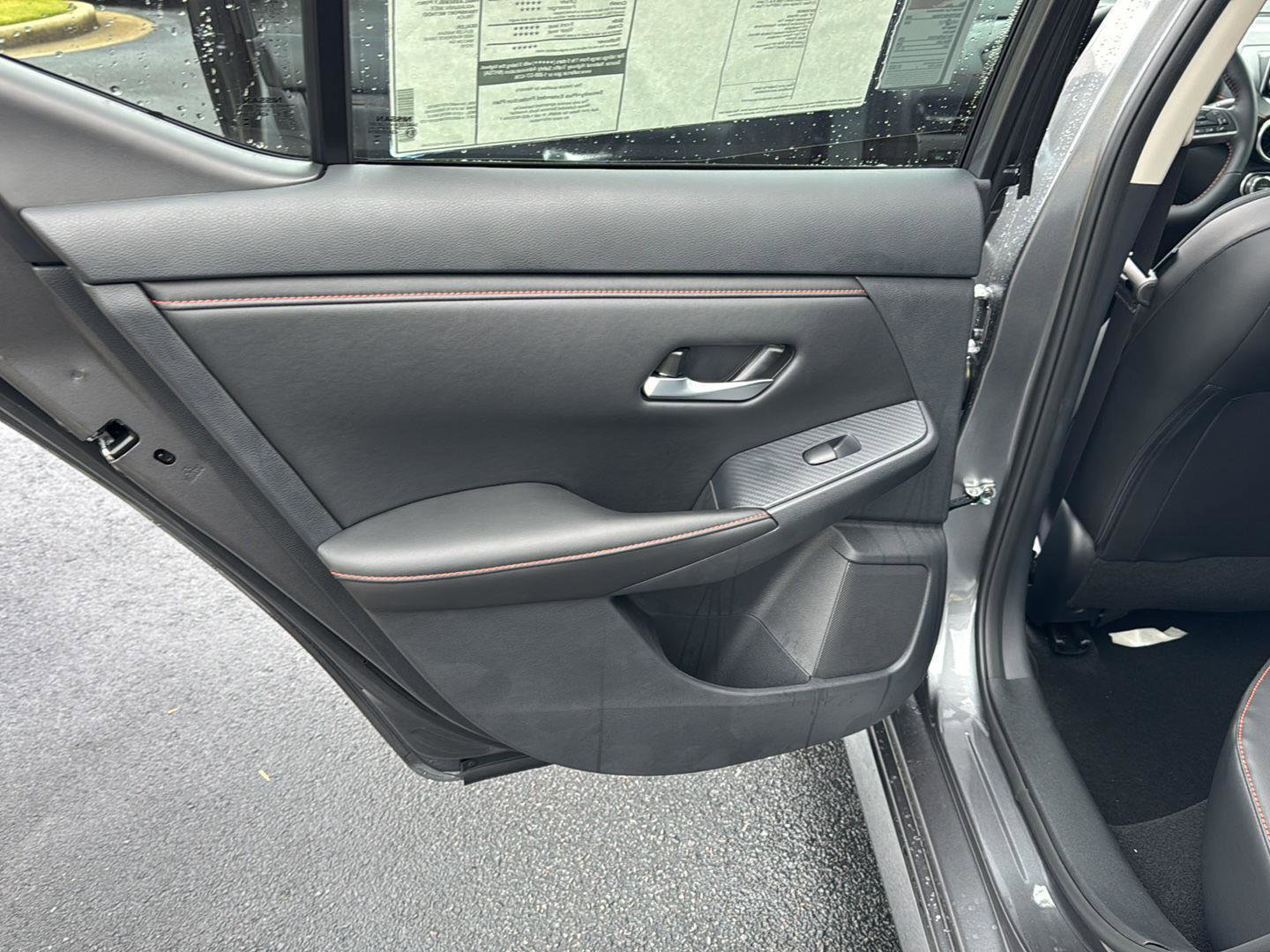 New 2025 Nissan Sentra SR w/ SR Premium Package image 15