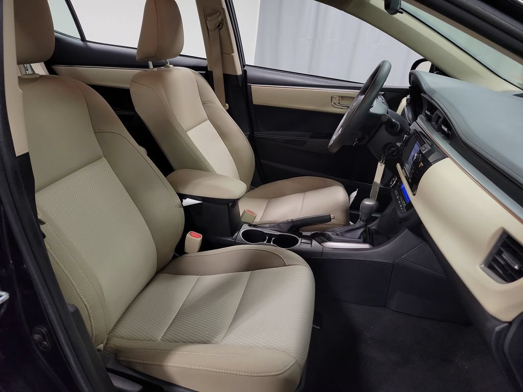 Used 2016 Toyota Corolla LE FWD image 26