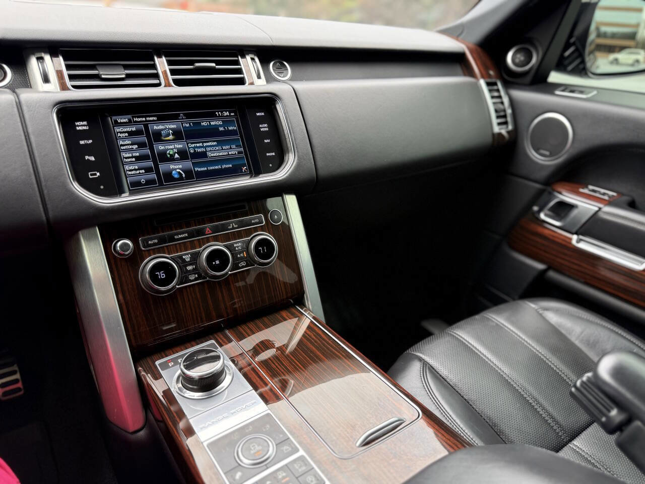 Used 2015 Land Rover Range Rover Long Wheelbase Supercharged image 33