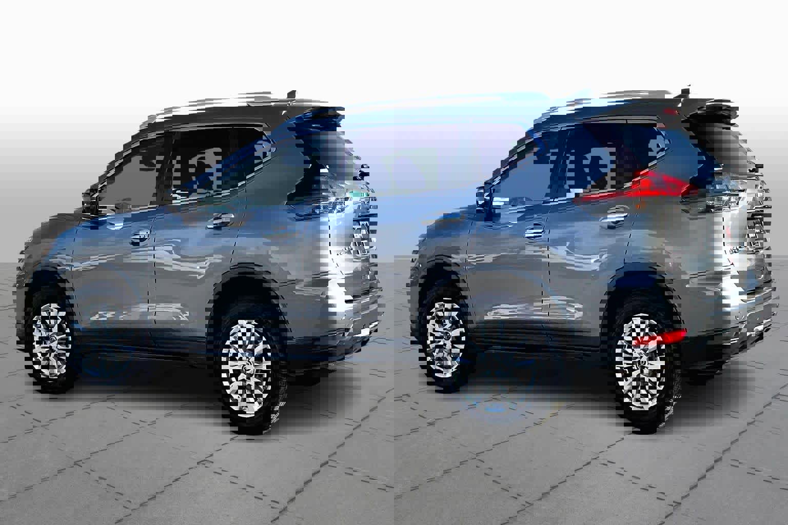 Used 2019 Nissan Rogue SV image 12