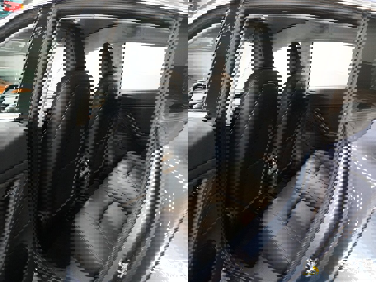 Used 2018 Tesla Model 3 Long Range image 23