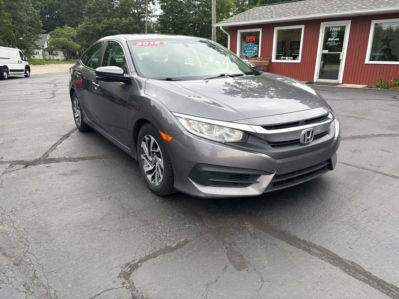 Used 2016 Honda Civic EX image 2