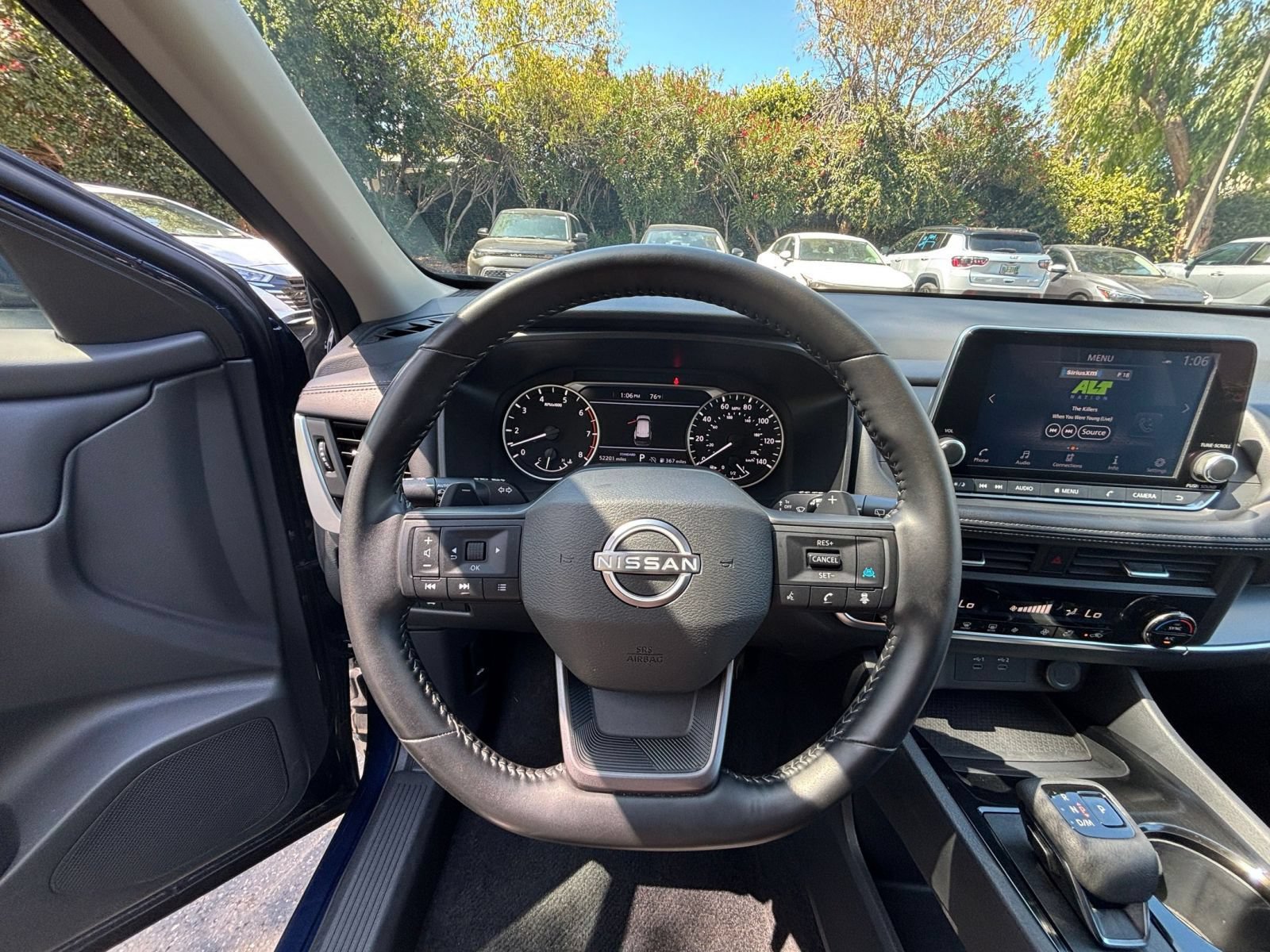 Used 2025 Nissan Rogue SV FWD image 35